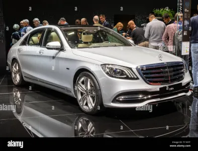 S 560 E